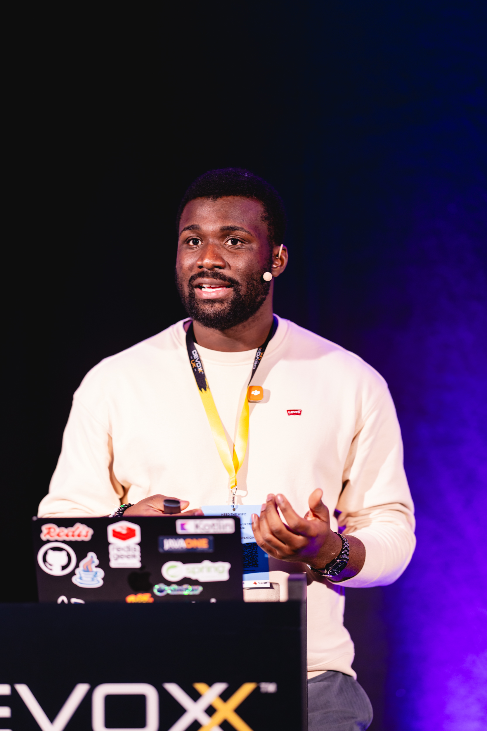 Samuel speaking on stage at Devoxx France 2026